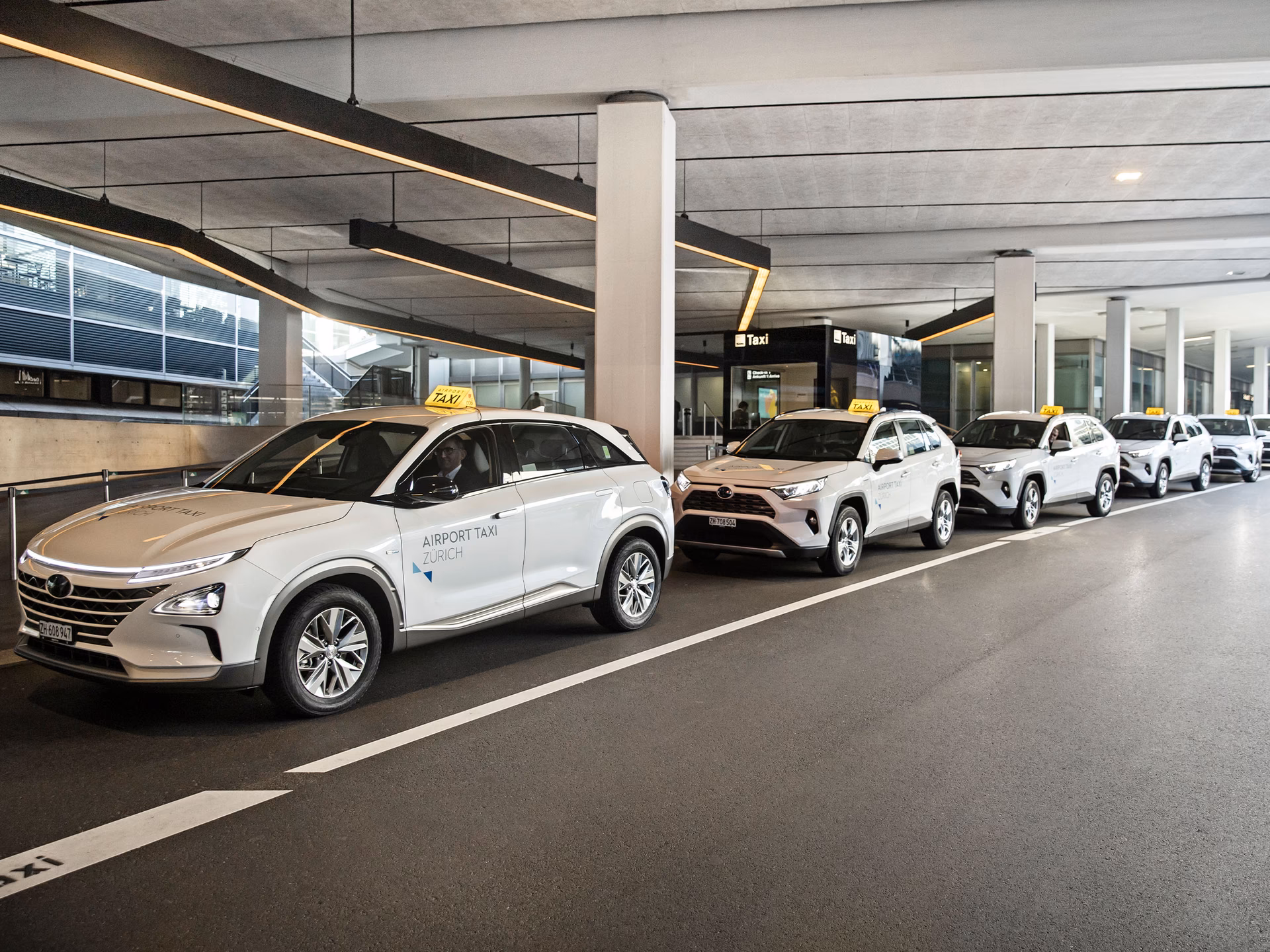 What is the airport taxi Zurich app?