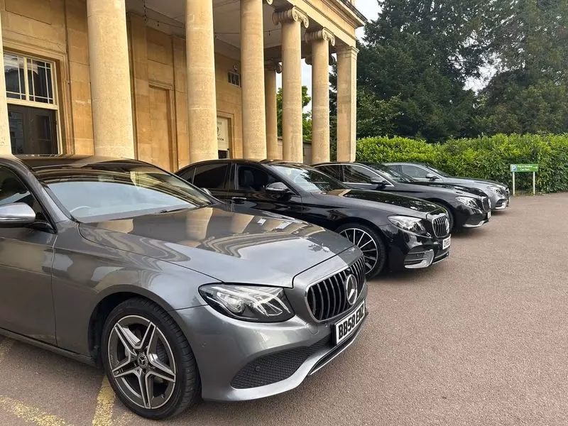 Does Cheltenham Cars 2 Airport offer online booking?