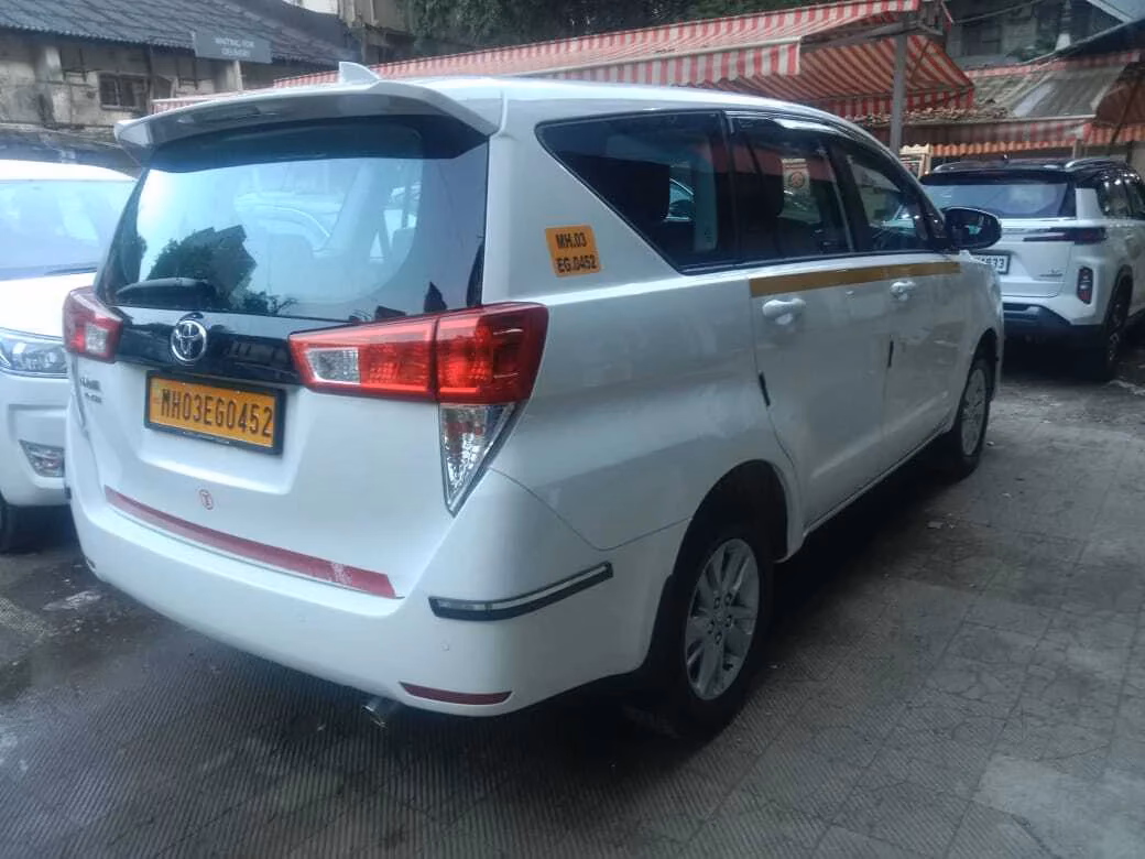 How far is Chembur from Mumbai CST?