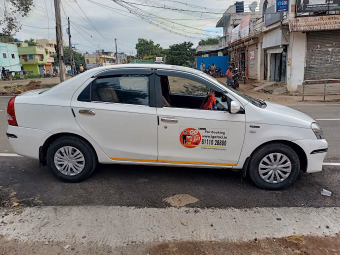 How far is Vellore from Chennai Airport?