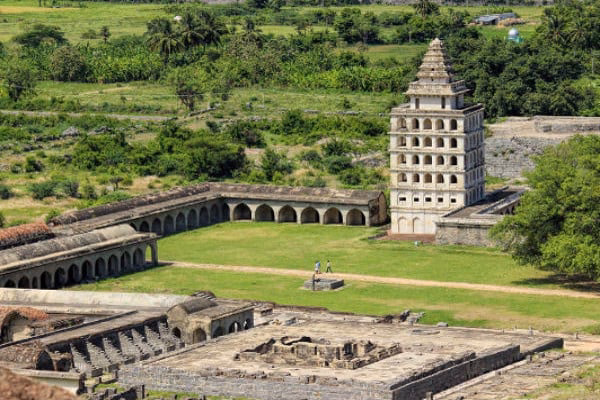 How far is Chennai from Villupuram?