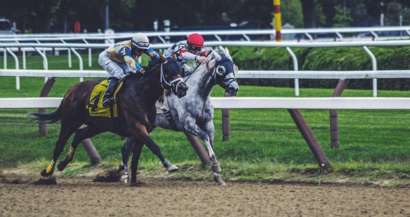 Is there a bus from Chester station to Chester Racecourse?