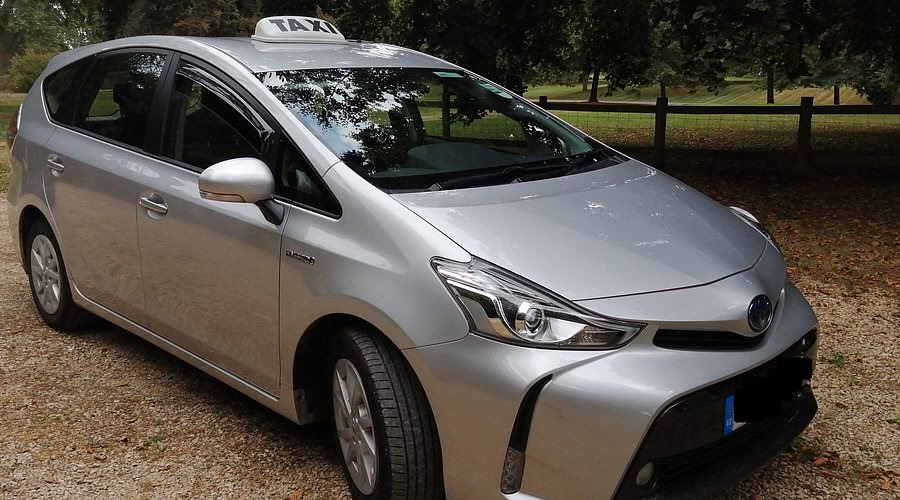 Who are airport specialists cars Chippenham?