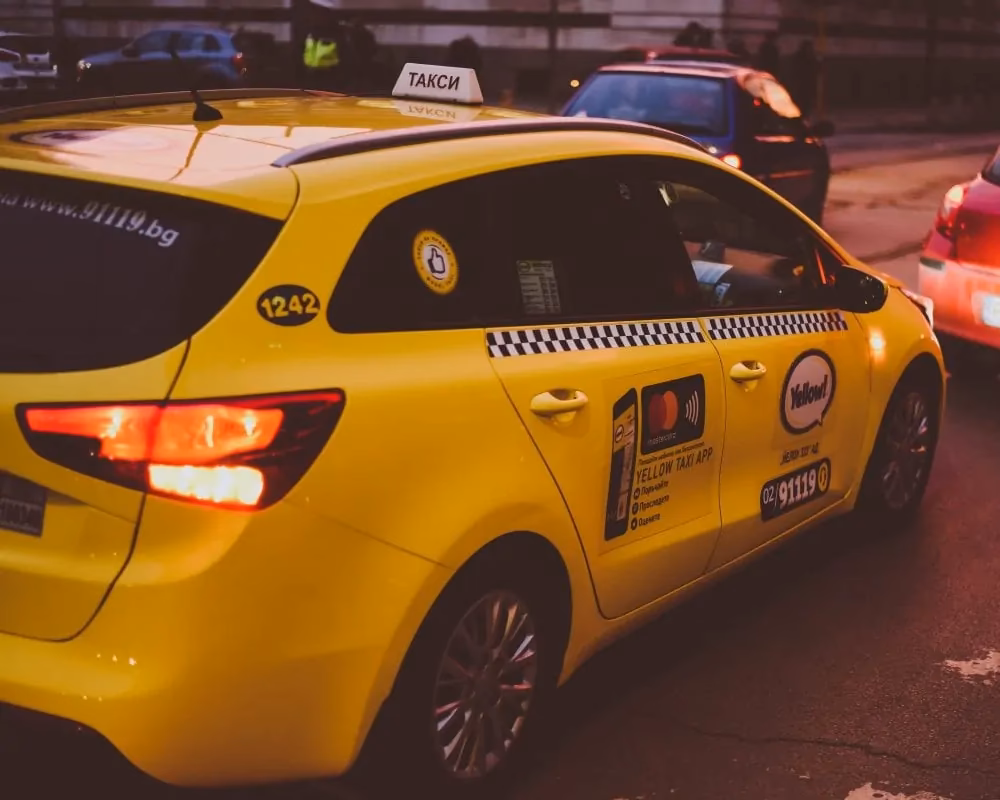 How does the taxi fare calculator Sofia work?