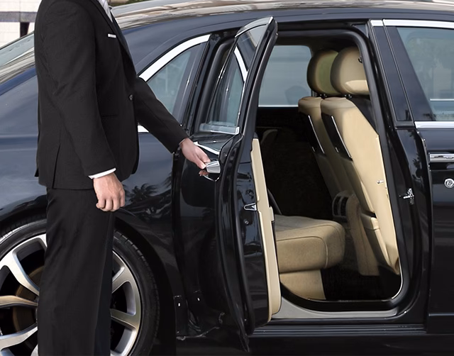 How do I get from Wallingford to Cholsey station?