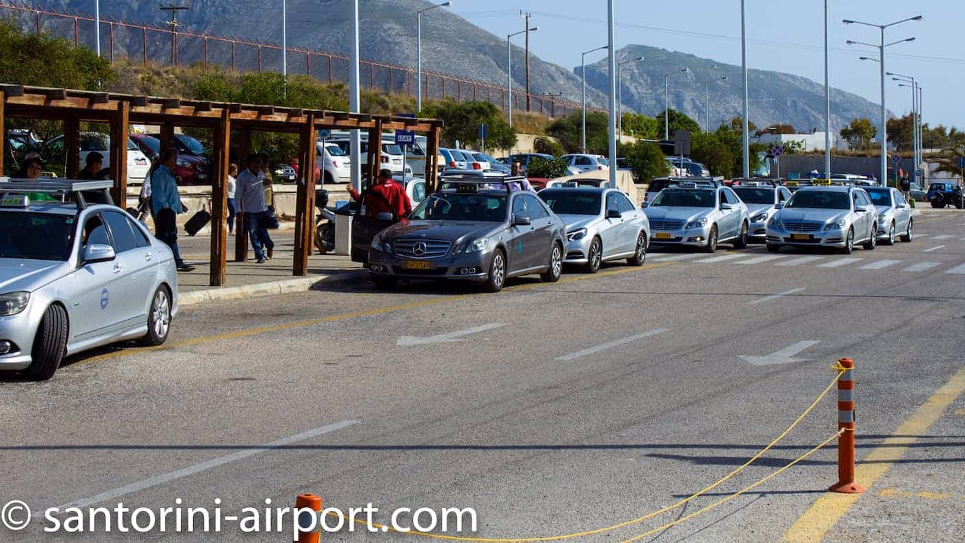 How to get to Santorini Airport?