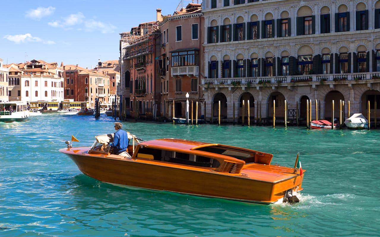 How do I get a water taxi at Venice Airport (VCE)?
