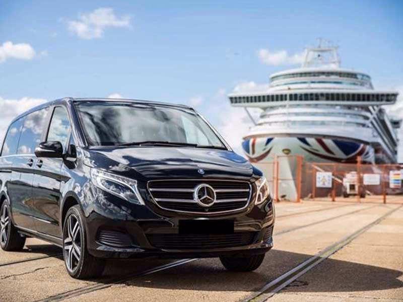 Who is Civitavecchia cab service Rome Tours?