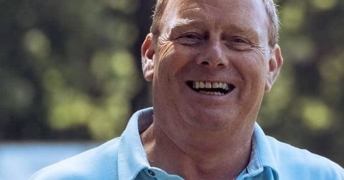 Where is Wrexham prestige taxis?