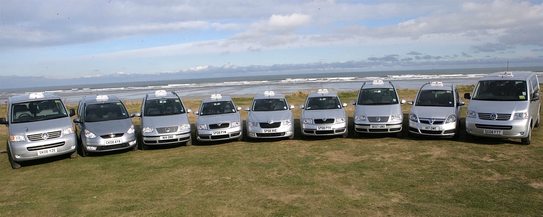 How do I make a booking with Club Cars taxi?