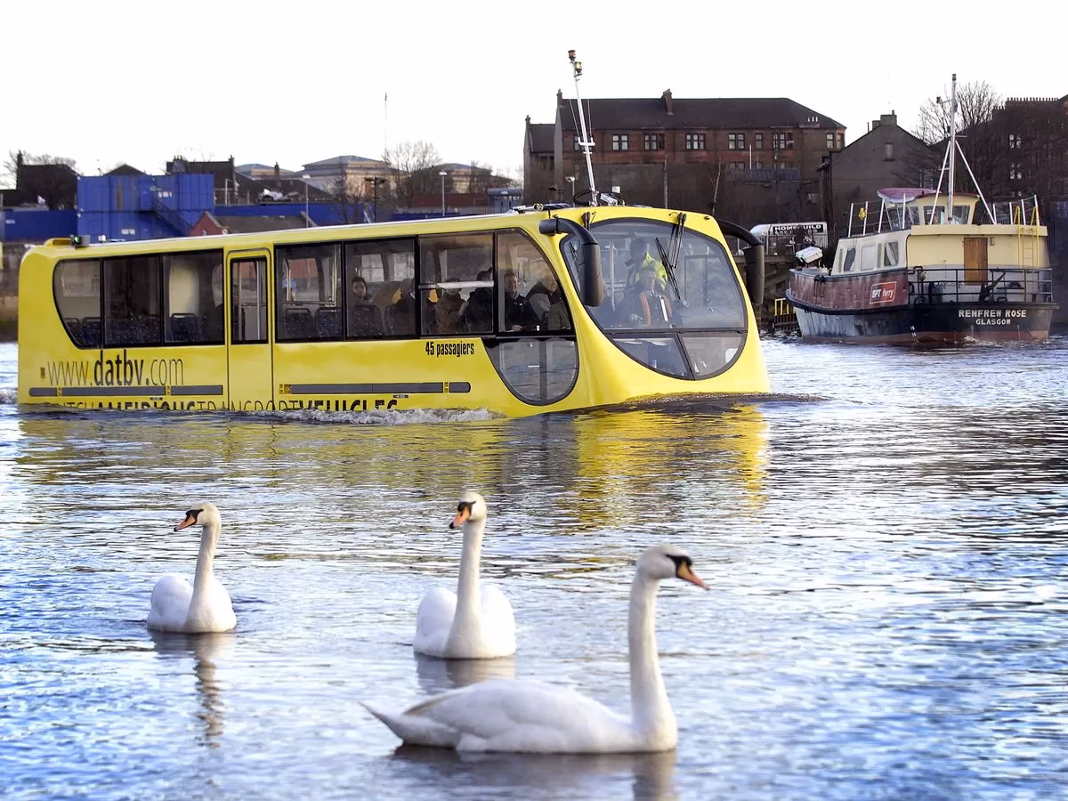 What is the New River Clyde boat tour?
