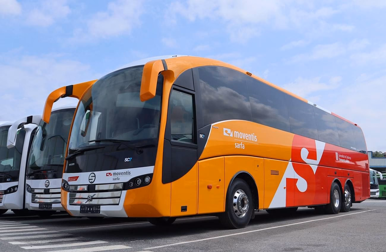 ¿Cómo viajar de Barcelona a Lloret de mar en tren?