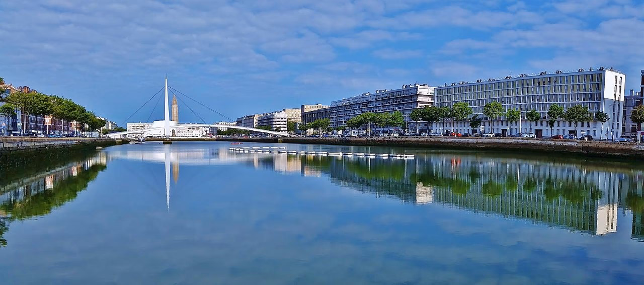 How does the taxi fare calculator Le Havre work?