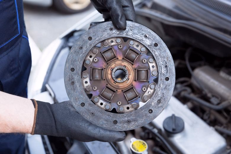 How much does a clutch replacement cost in the UK?