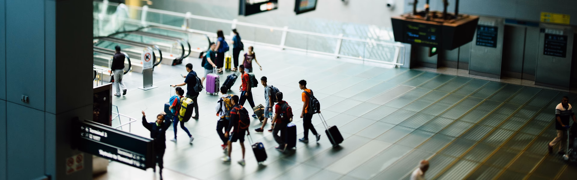 How often does the train run from Kidderminster to Bewdley?