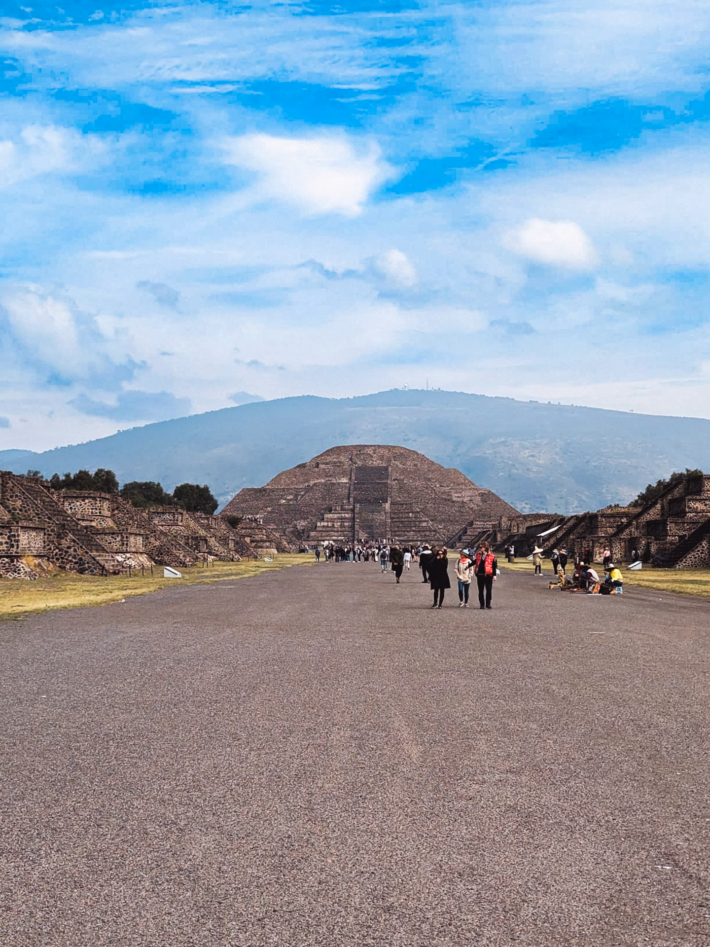 How to get from Mexico City to Teotihuacan?