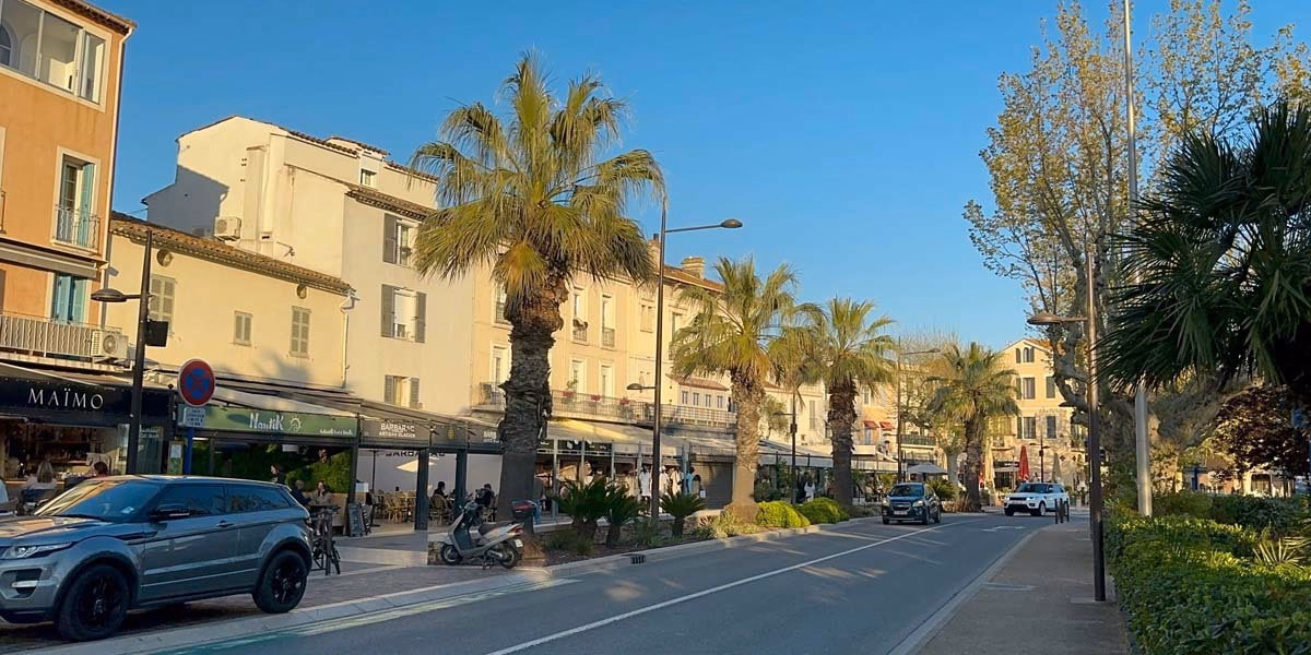 How much does a taxi cost?