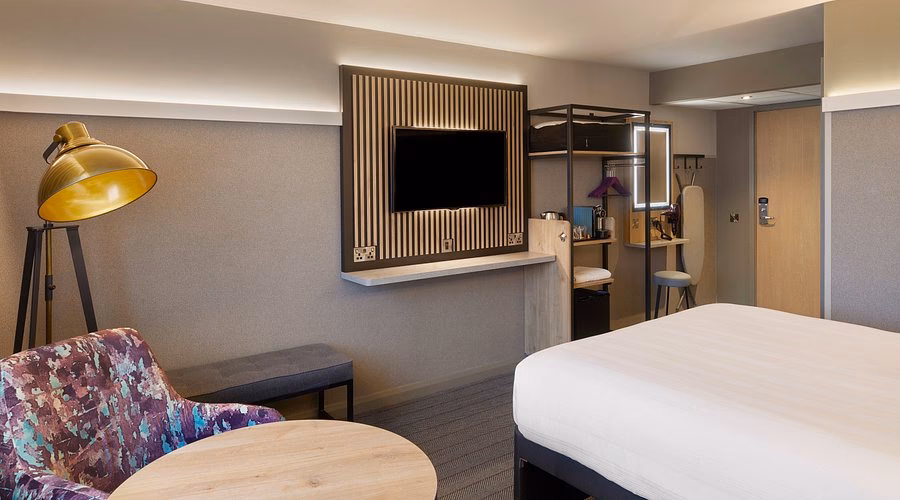 Where to stay in Stoke/Trentham Gardens?