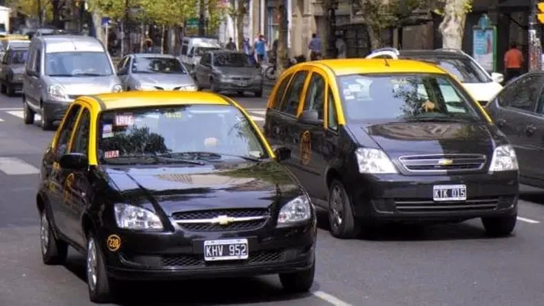 Are taxis legal in Buenos Aires?