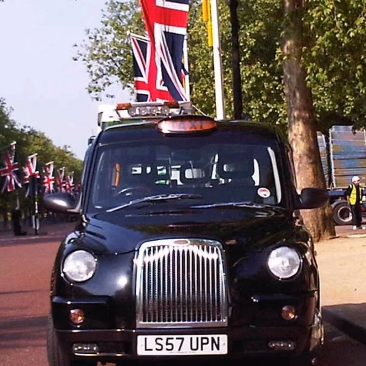 Where can I find a taxi service in Shaftesbury?