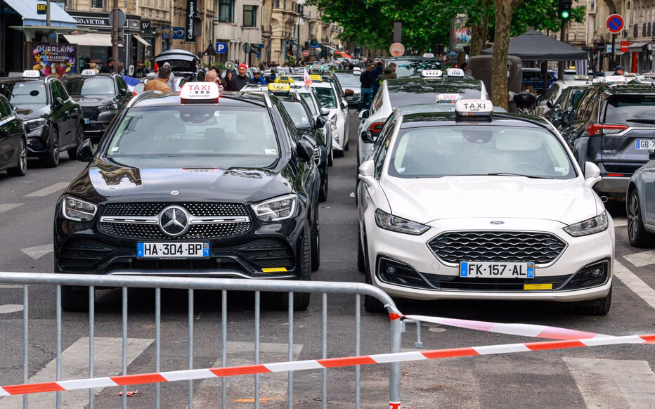 Comment Aller à l'aéroport de Paris en taxi ?