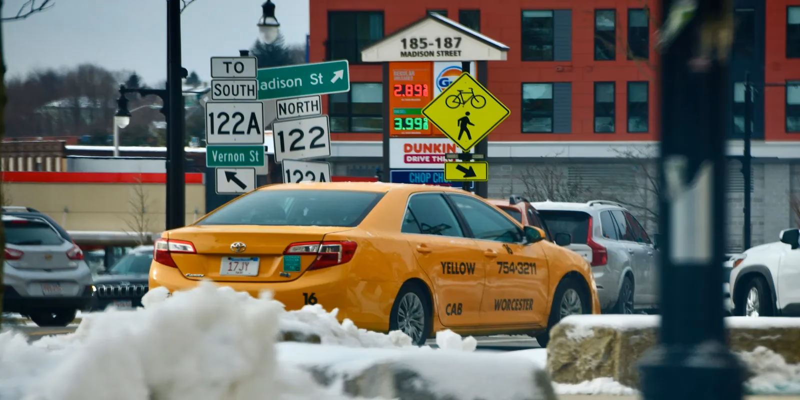 Why should you stay at the Crown in Worcester?