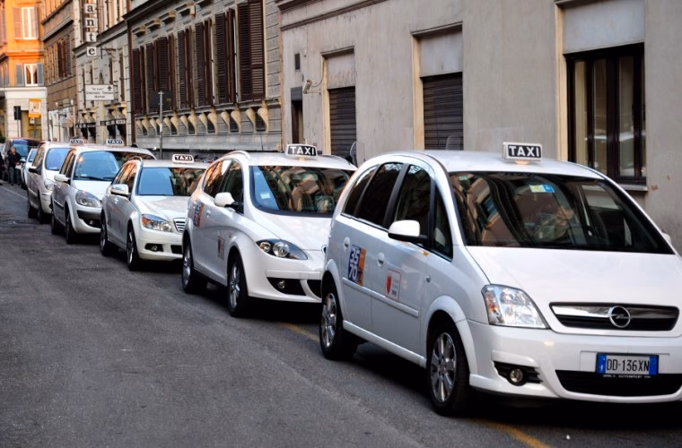 ¿Cómo saber el precio de un viaje en Roma?