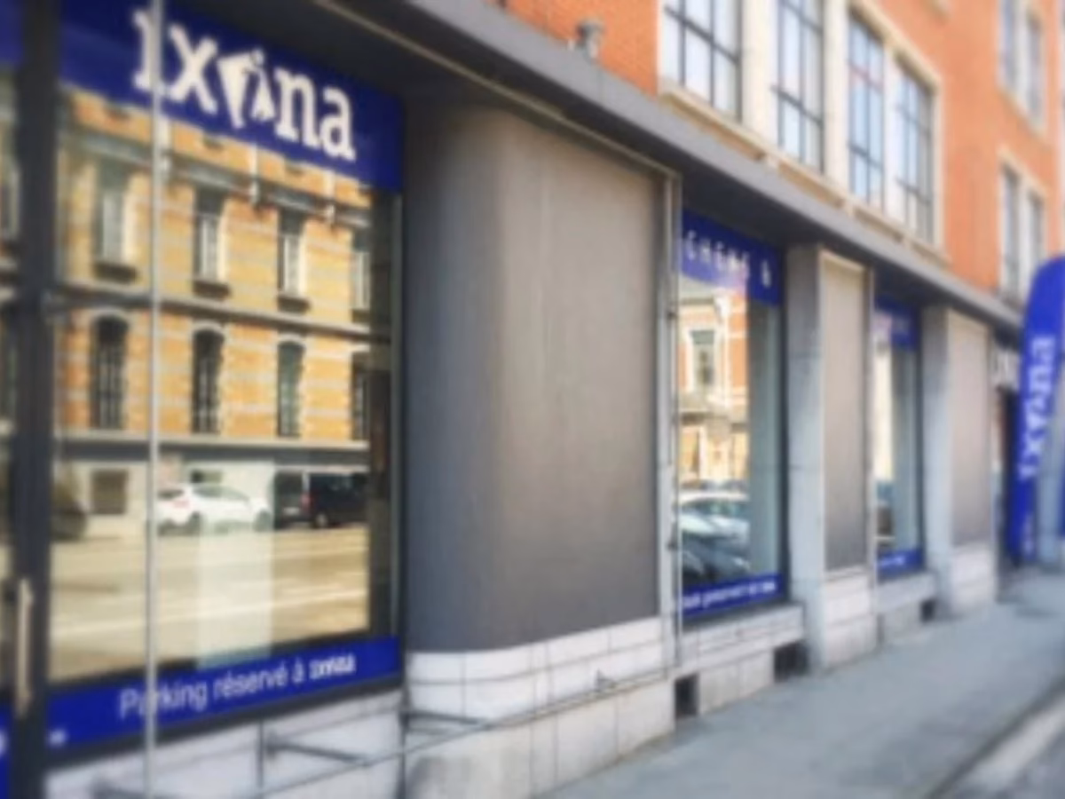 Où trouver des spécialistes cuisinistes chez Ixina Tour & Taxis ?