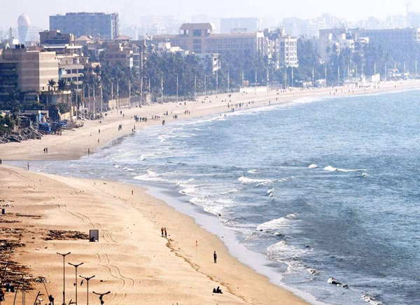 What is the best way to travel from Bhuj to Dadar Jn?