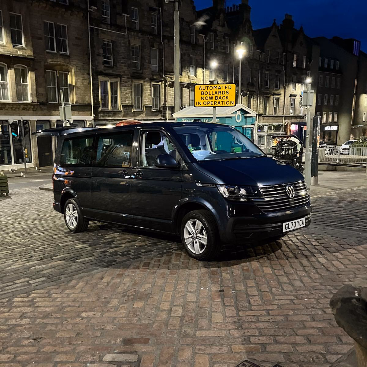 Who is the Dales Cab Company?