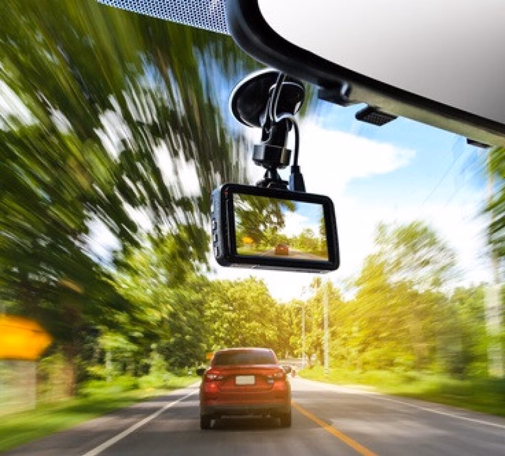 Why do taxi drivers need TfL-approved dash cams?