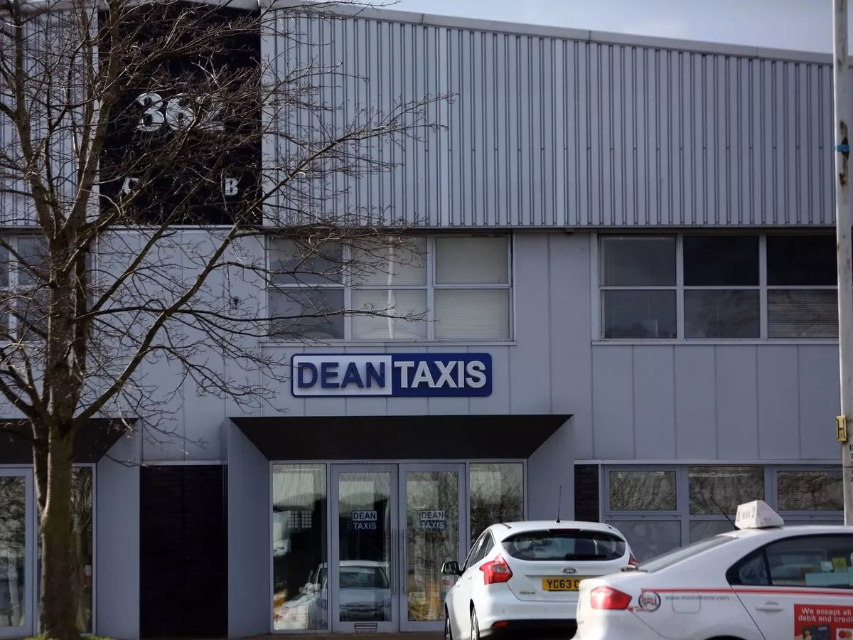 How does Dean taxis work?
