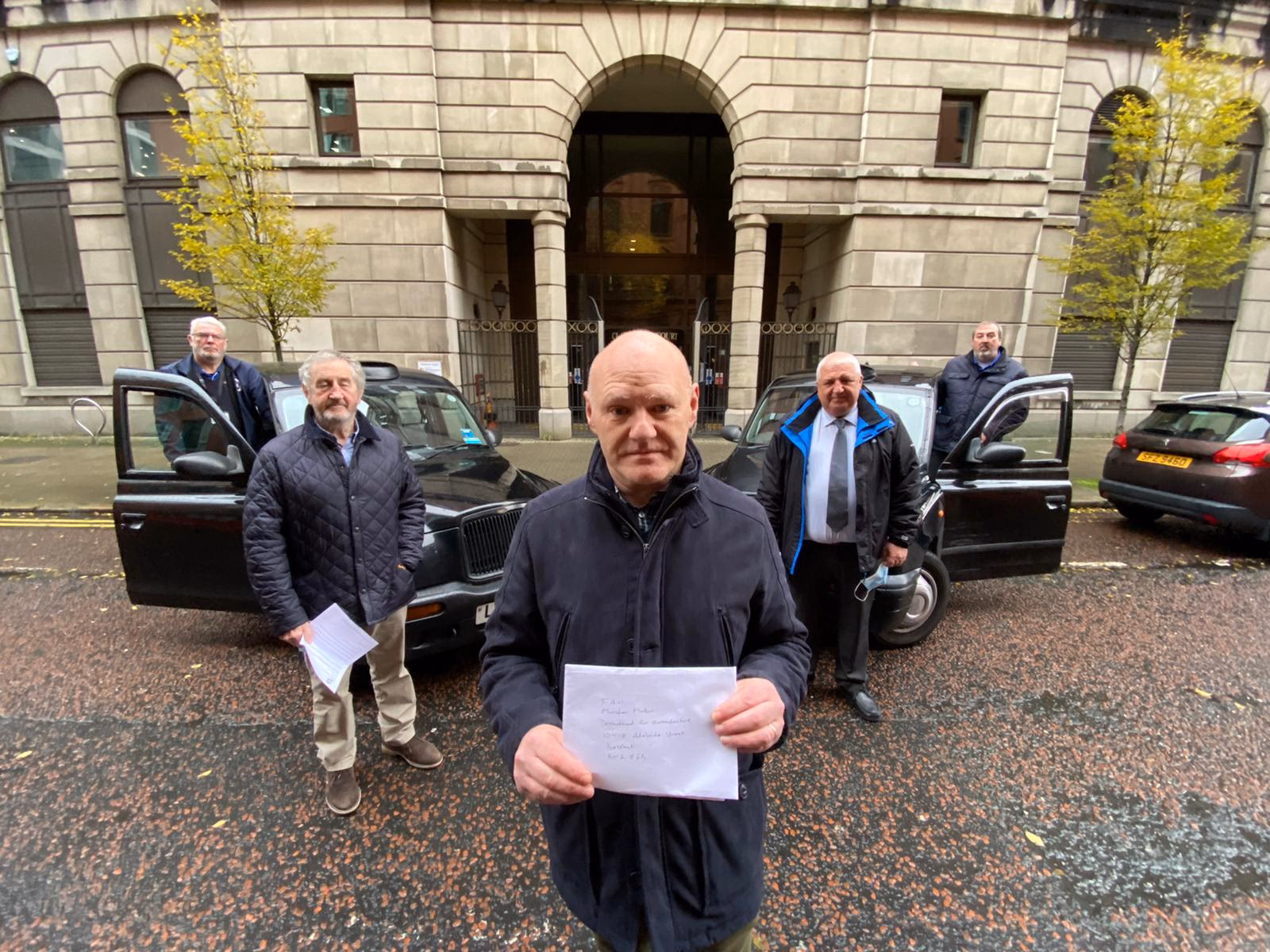 Can a taxi be hailed in Belfast?