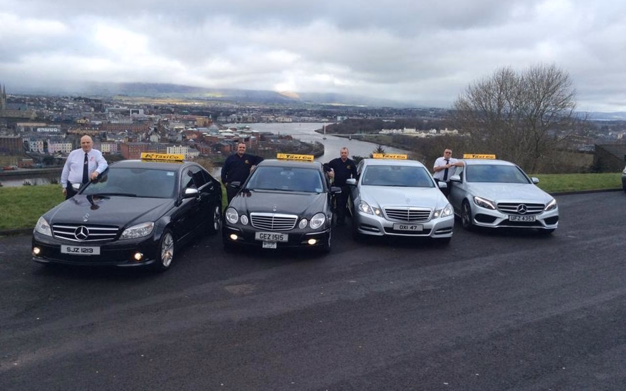 Does TransLink offer a taxi tour in Derry-Londonderry?