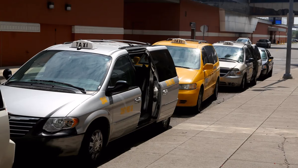 What is Detroit Metro Airport taxi service like?