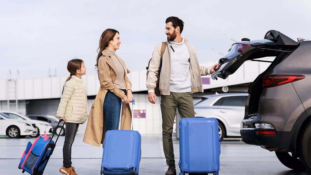 What is the difference between hand baggage and cabin baggage?