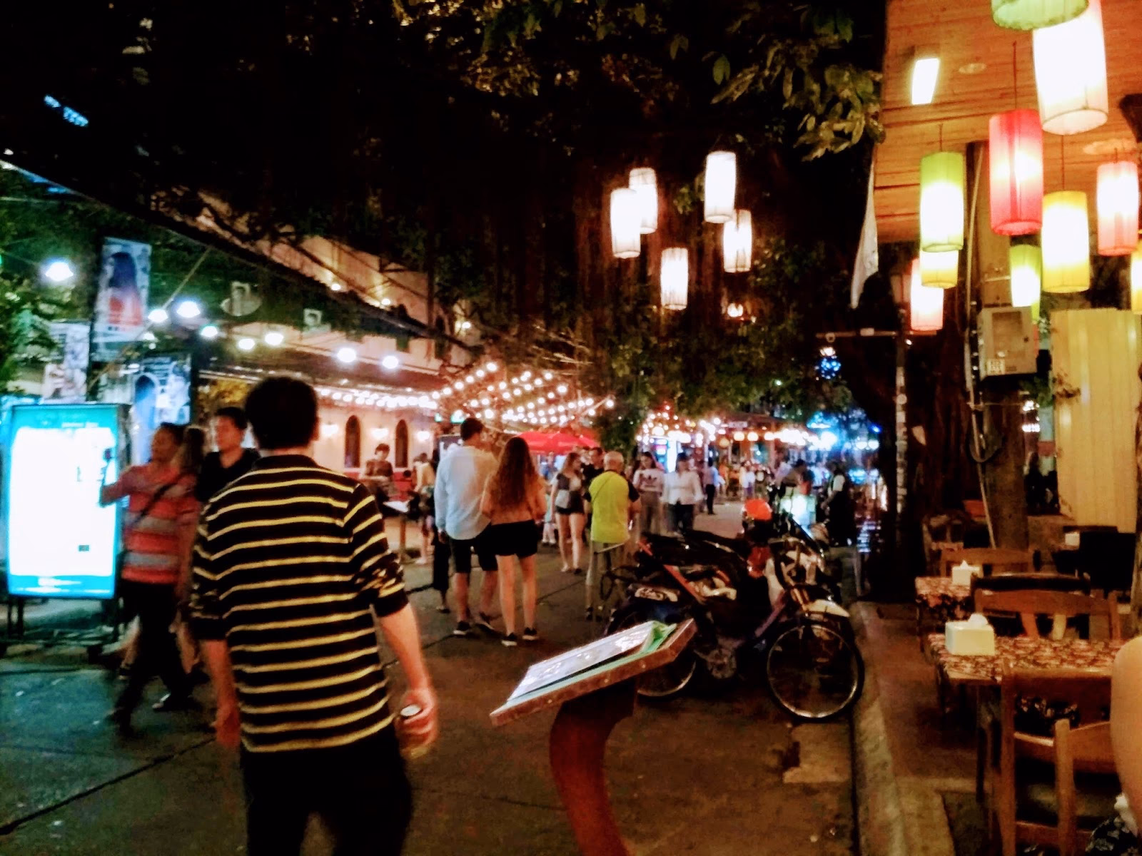 How far is Khaosan Road from Don Muang Airport?