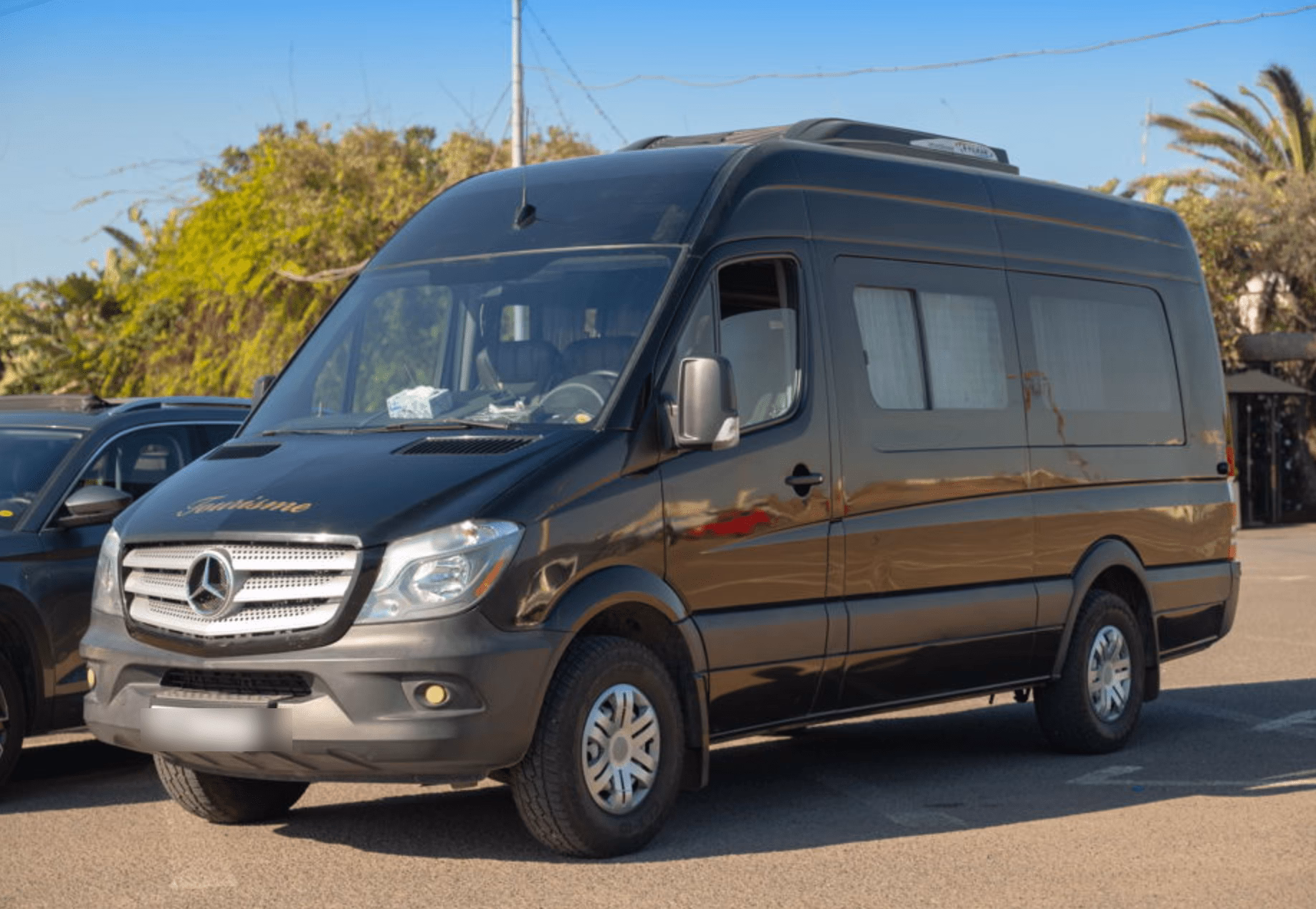 How are Murcia taxi rates regulated?