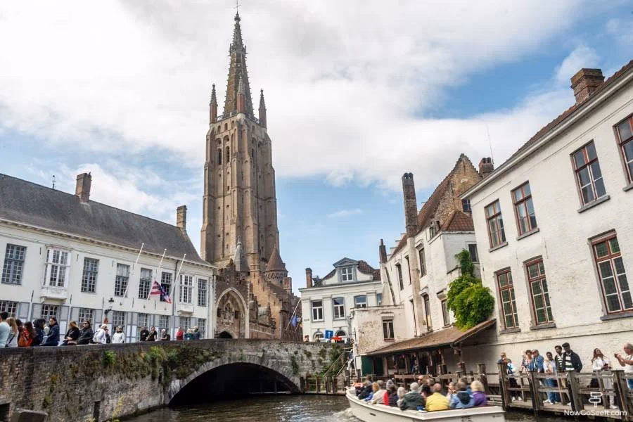 How to get from Bruges airport to city center?