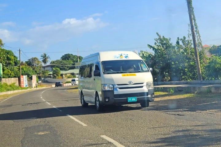 How safe is driving in St Lucia?