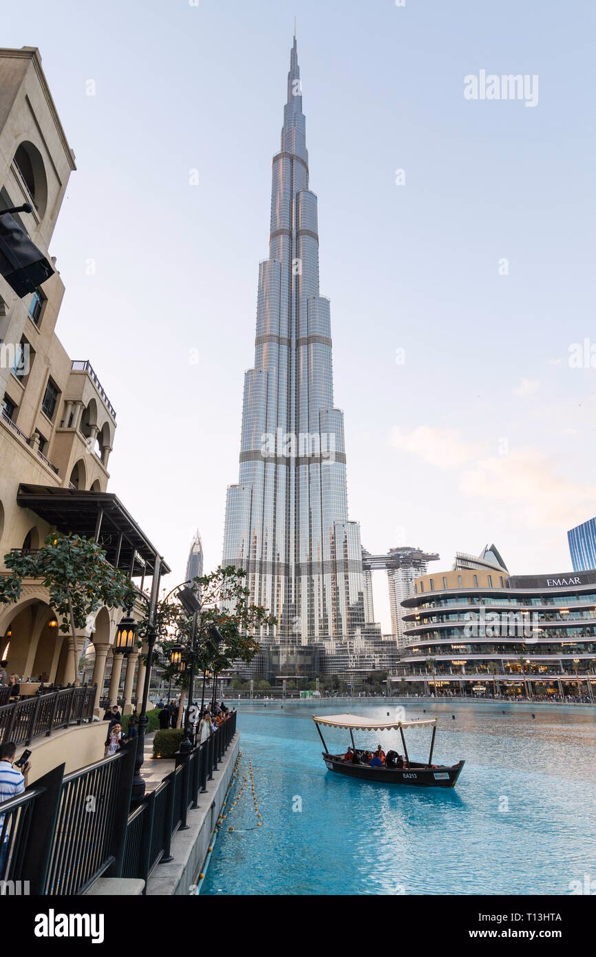 How to get from Burj Khalifa to DMCC?