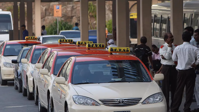 How to calculate Abu Dhabi taxi fares?