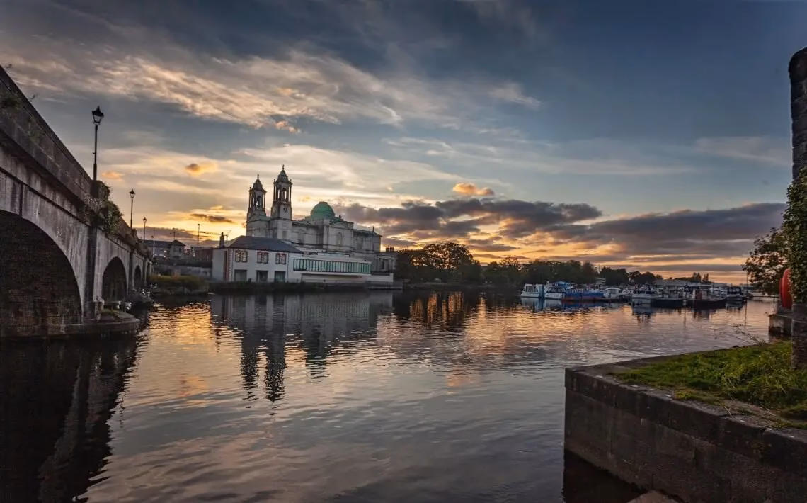 How far is Dublin from Athlone?