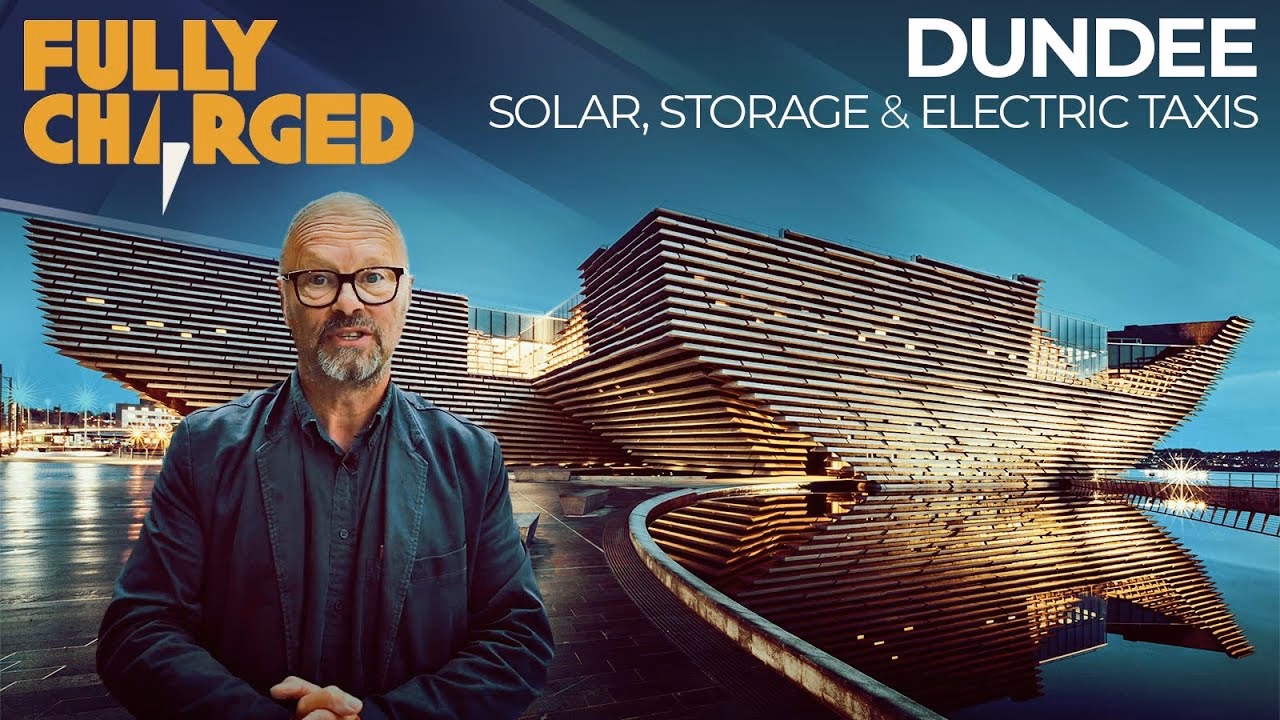 How many electric cars does Dundee City Council have?