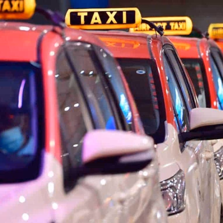 What does a Dwc member do?