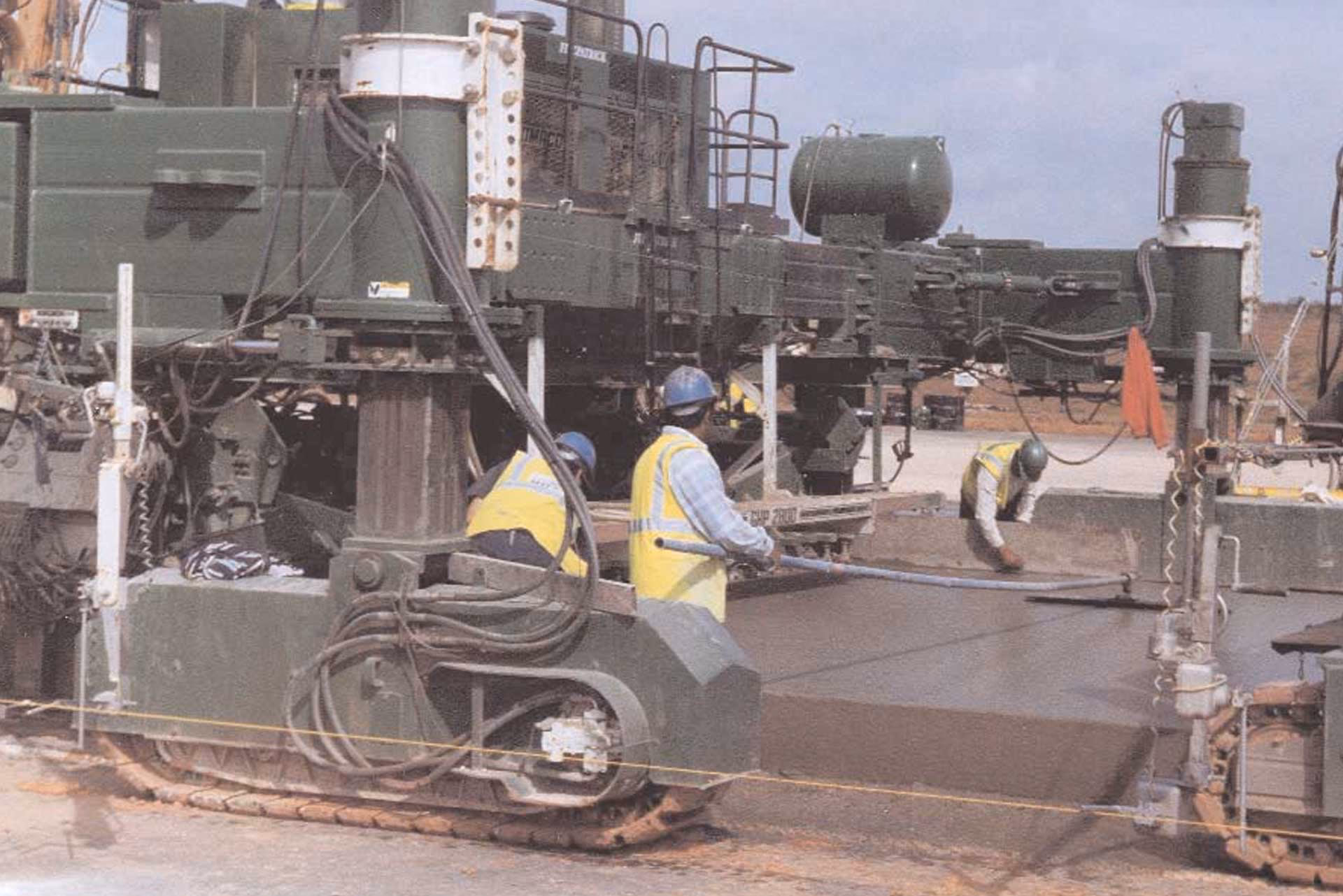 Why is East Midlands Airport closed?