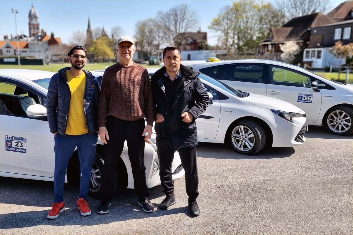 What vehicles are available at Eastbourne taxis?