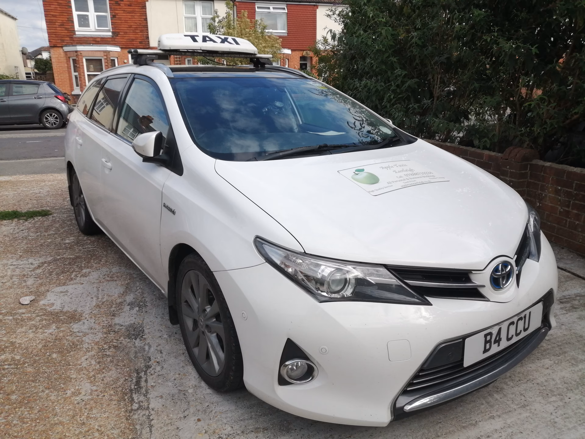 Where can I hire a private car in Eastleigh?