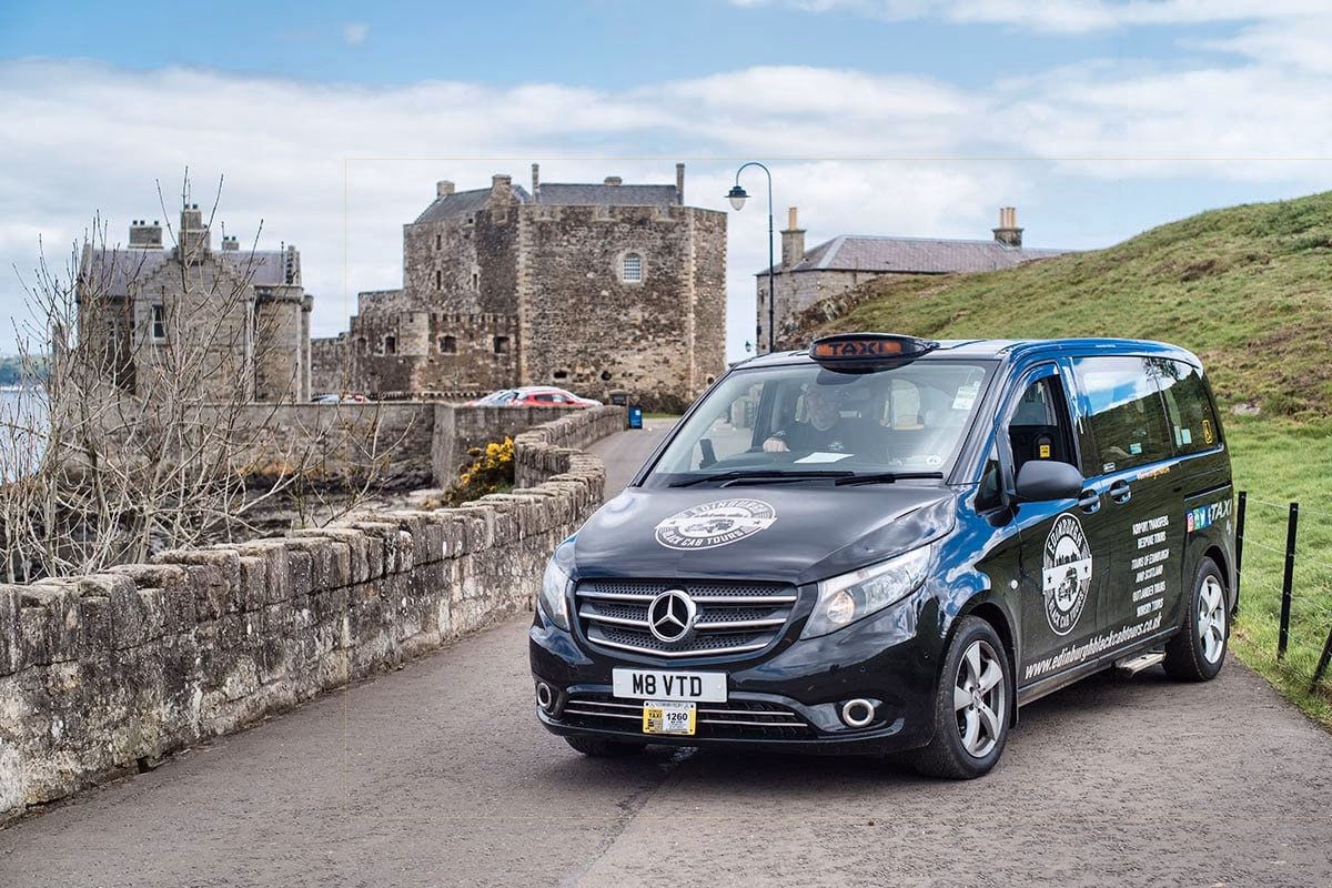 Are taxis regulated in Edinburgh?