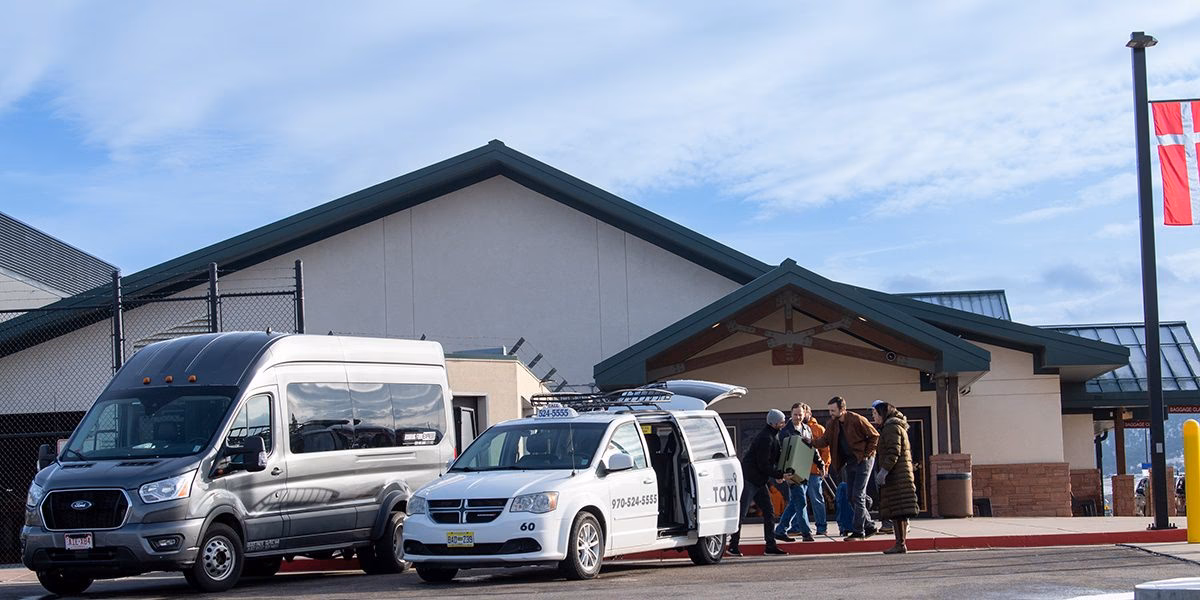 How much is a 5 passenger taxi from Vail to Eagle Airport?